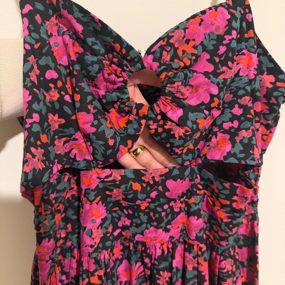 FORE Dress & Dwell In A Hurry Floral Maxi Dress Pink Orange Cutout Medium NEW - Picture 4 of 7